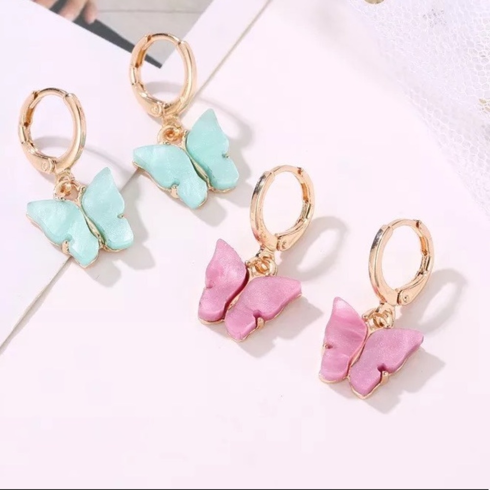 LAST ONE! deep pink butterfly earrings✨🦋💗 - Picture 4 of 7